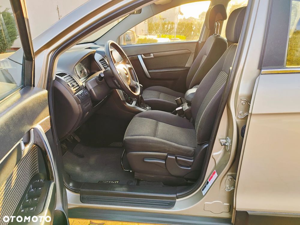 Chevrolet Captiva 2.4 2WD 7 Sitzer LS - 11
