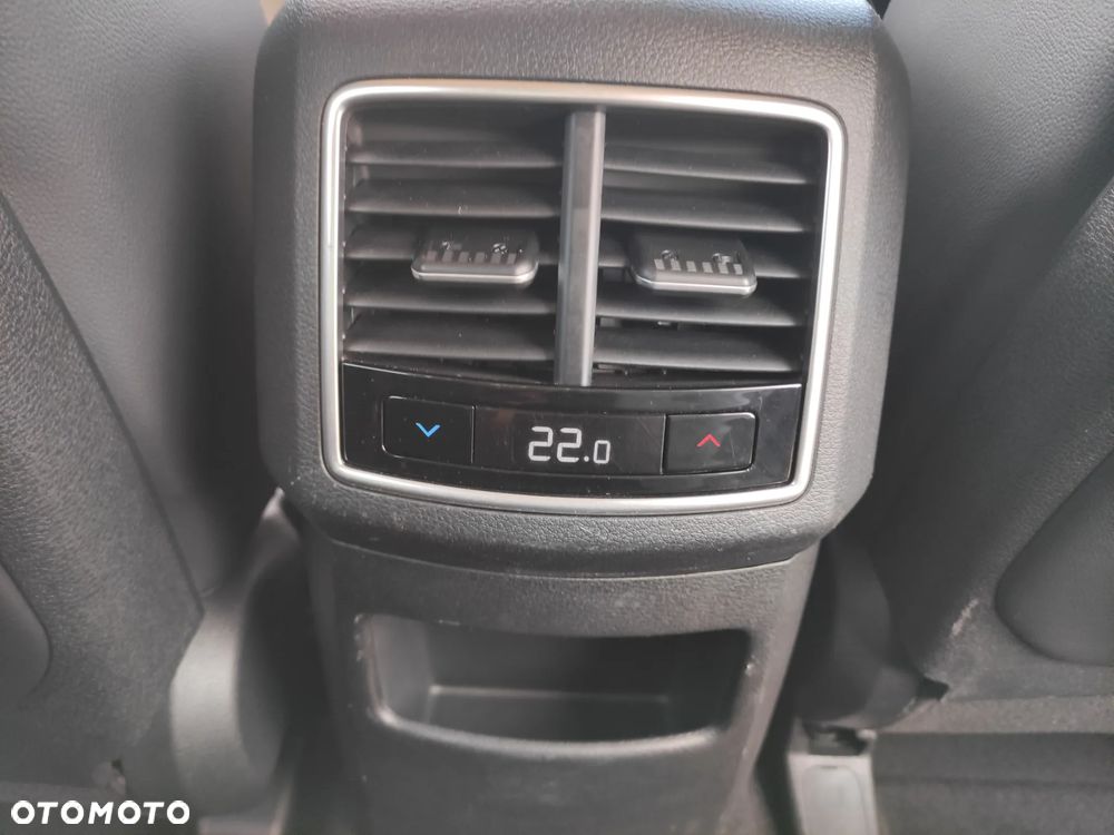 Kia Sportage 1.6 T-GDI HEV Business Line 2WD - 26