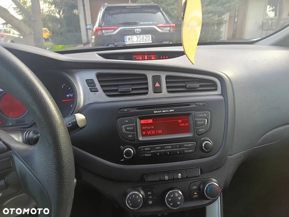 Kia Ceed 1.6 CRDi M - 33