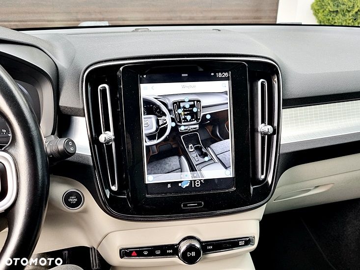 Volvo XC 40 D3 SCR Momentum Core - 39