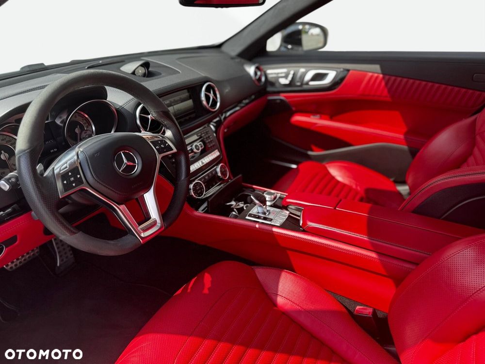 Mercedes-Benz SL - 12