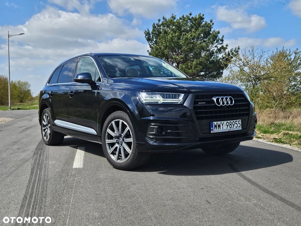 Audi Q7 - 1