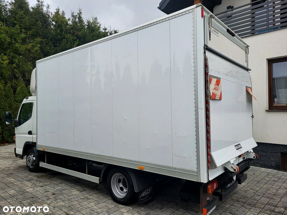 Mitsubishi Fuso - 7