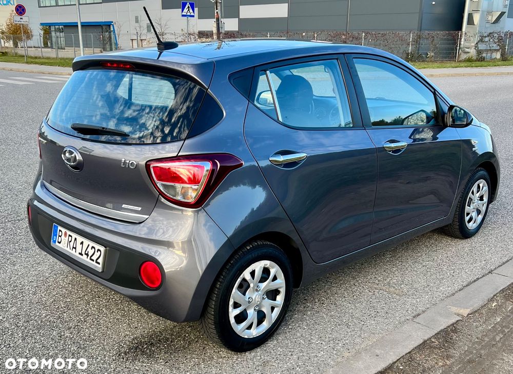Hyundai i10 1.0 YES Silver - 4