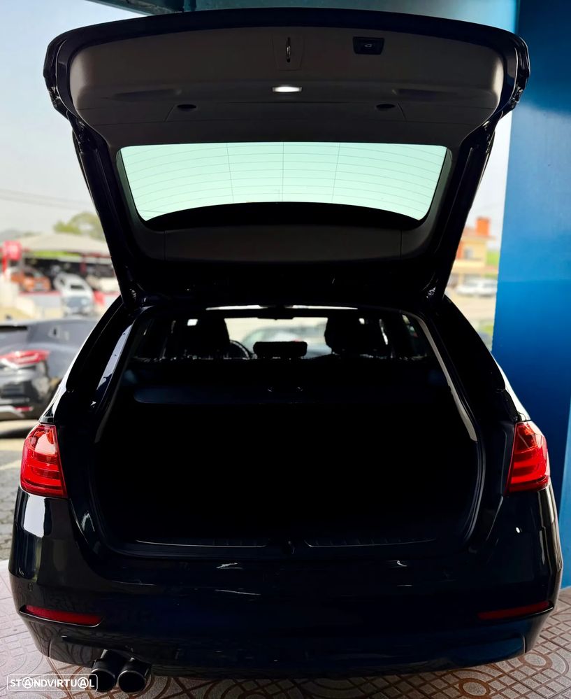 BMW 318 d Line Sport - 26