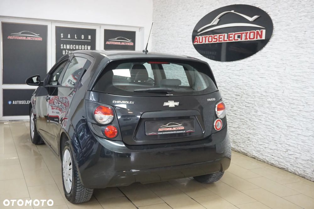 Chevrolet Aveo 1.2 LT - 6