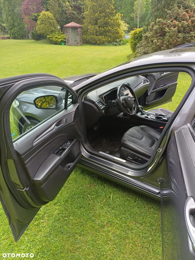 Ford Fusion 2.0 EcoBoost Titanium - 15