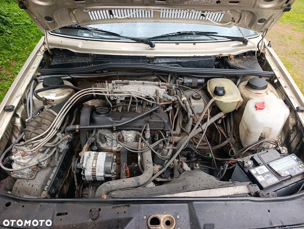 Volkswagen Golf - 22