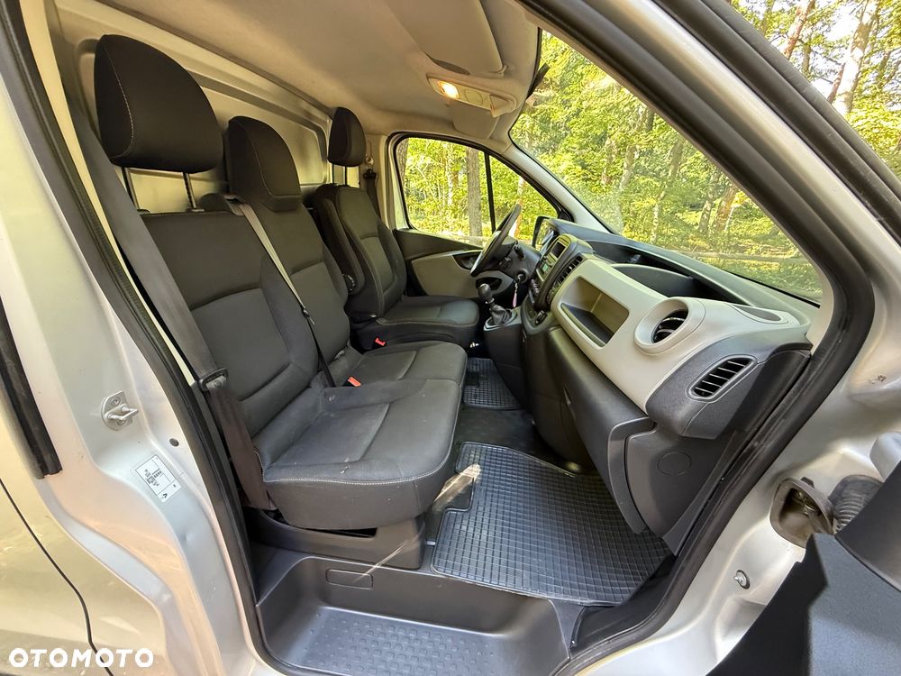 Renault Trafic - 21