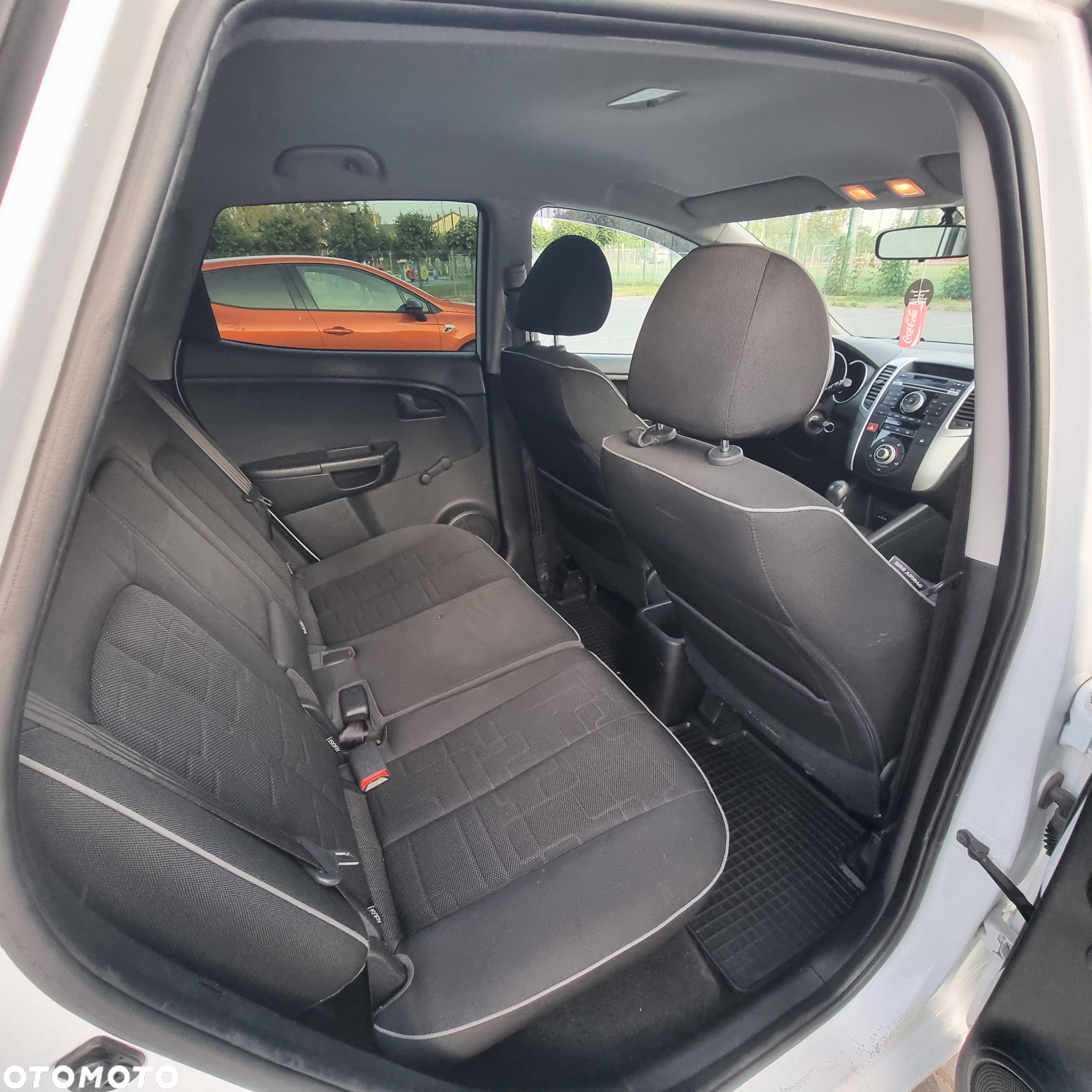 Kia Venga 1.4 CVVT Business Line - 12