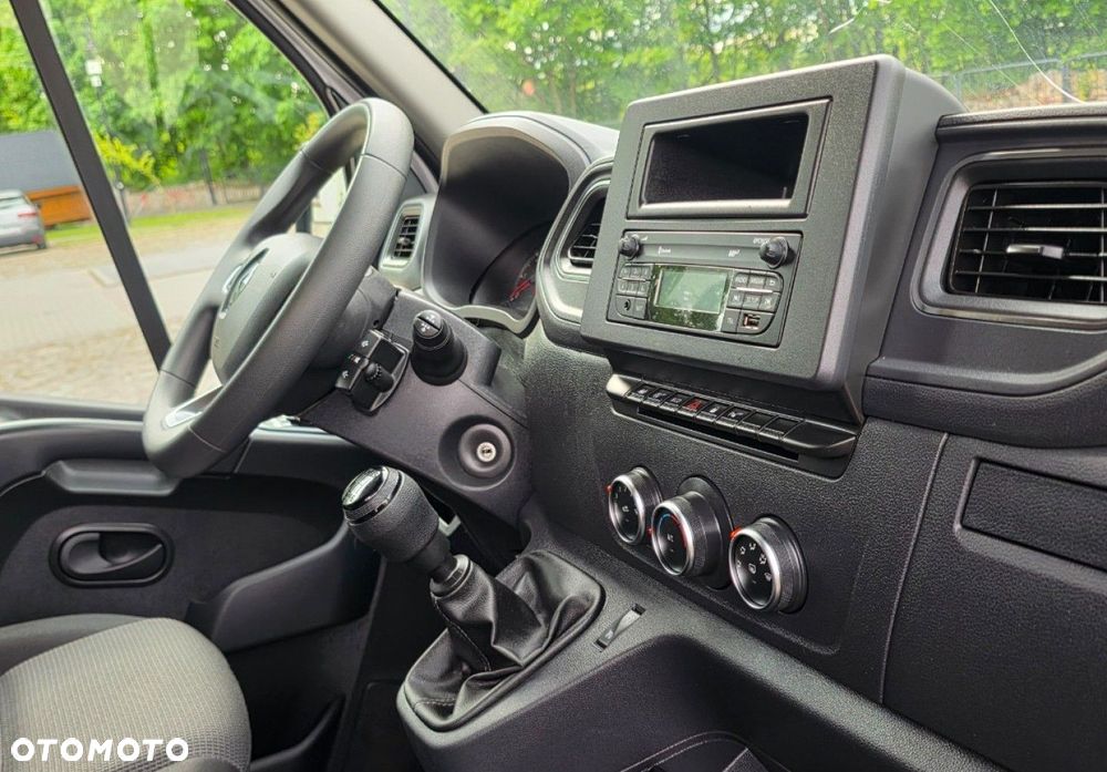 Renault Master - 24