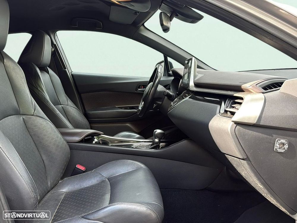 Toyota C-HR 1.8 HSD Exclusive+P.Luxury - 14