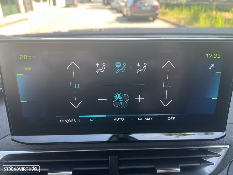 Peugeot 3008 225 e-EAT8 Roadtrip - 40