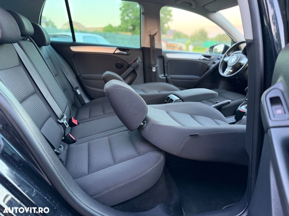 Volkswagen Golf 1.4 TSI DSG Team - 17