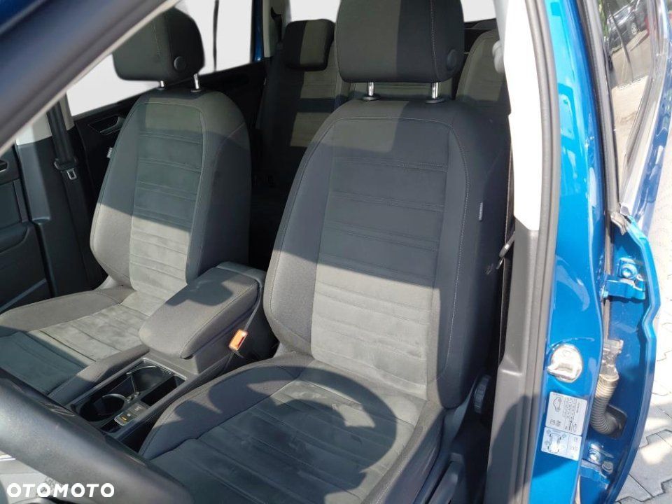 Volkswagen Touran - 13