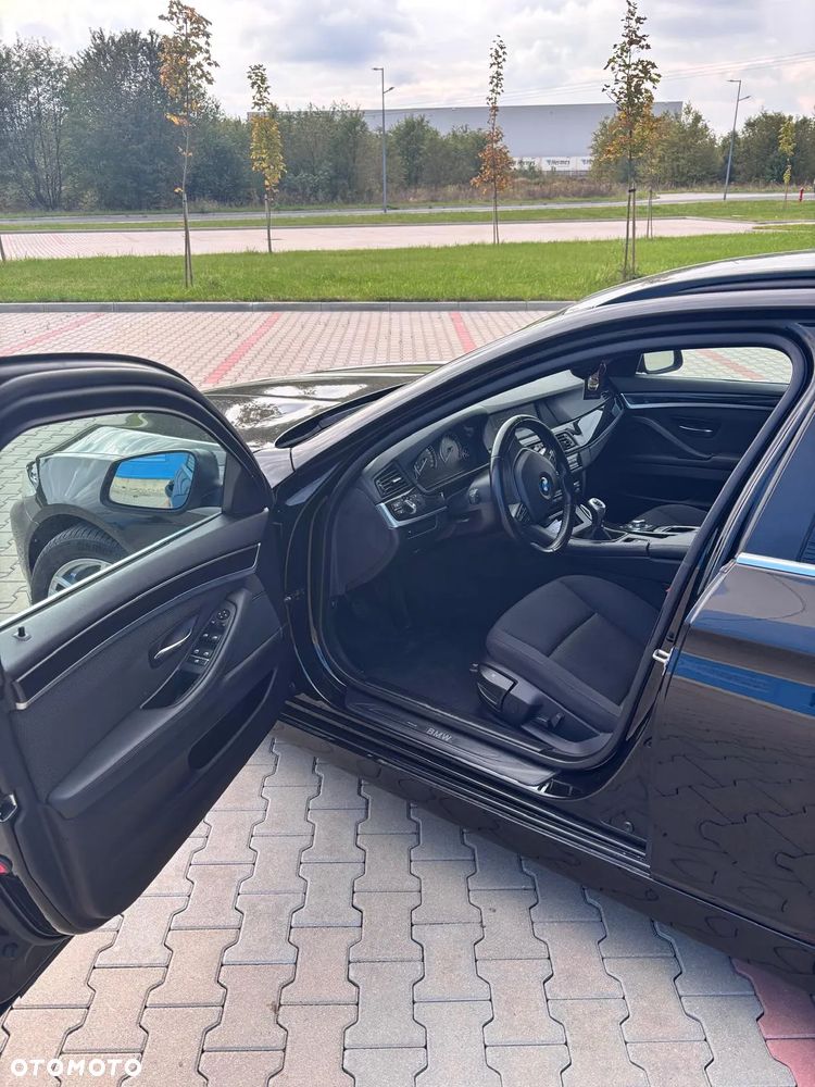 BMW Seria 5 520d - 6
