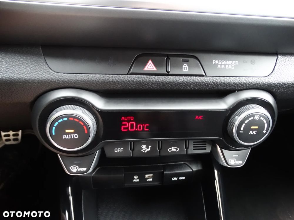 Kia Stonic - 16