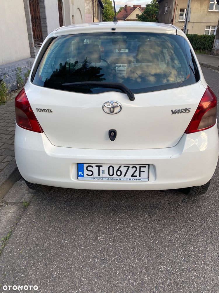Toyota Yaris - 3