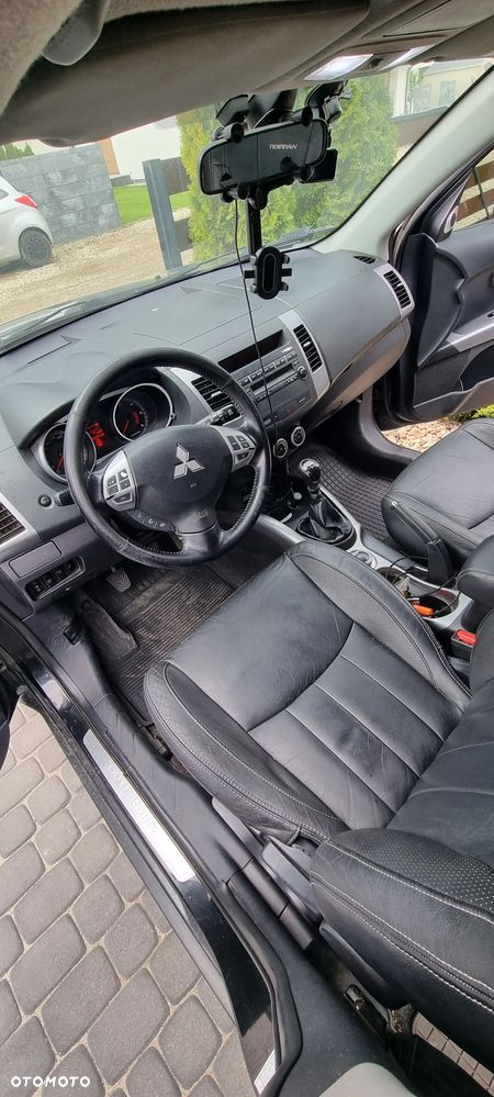 Mitsubishi Outlander 2.0 DID Instyle - 3