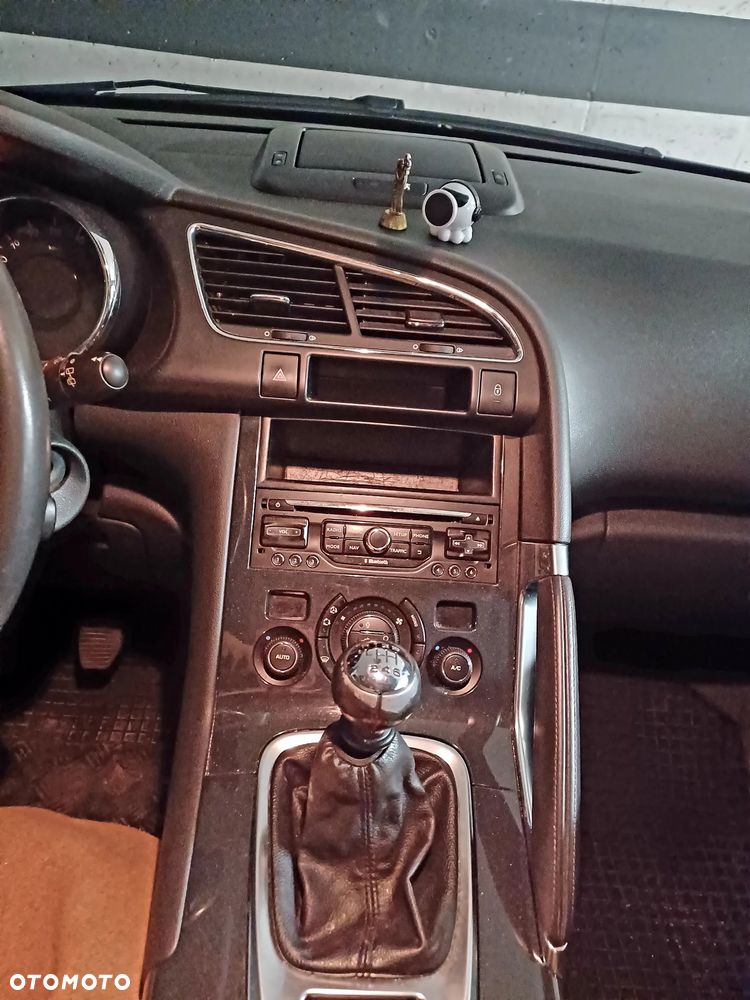 Peugeot 3008 2.0 HDi Active - 11
