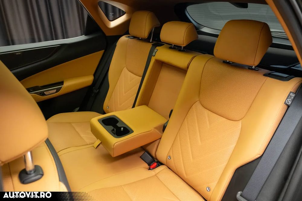 Lexus Seria NX 350h AWD CVT HEV Luxury - 37