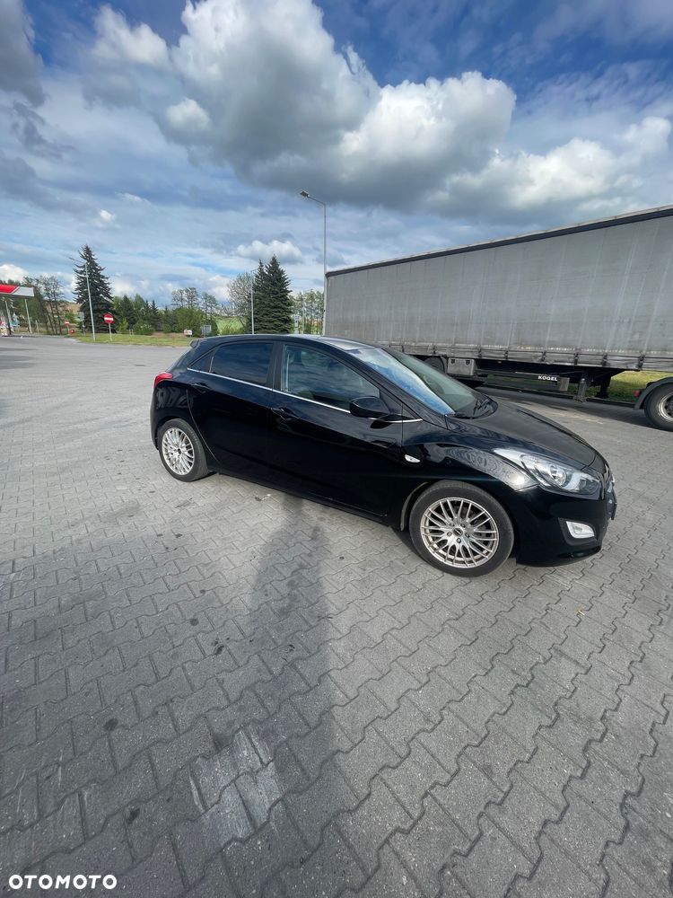Hyundai i30 1.6 CRDi Premium DCT - 2