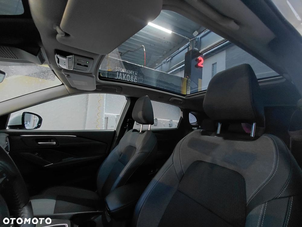 Nissan Qashqai 1.3 DIG-T MHEV 4x4 N-Connecta Xtronic - 13