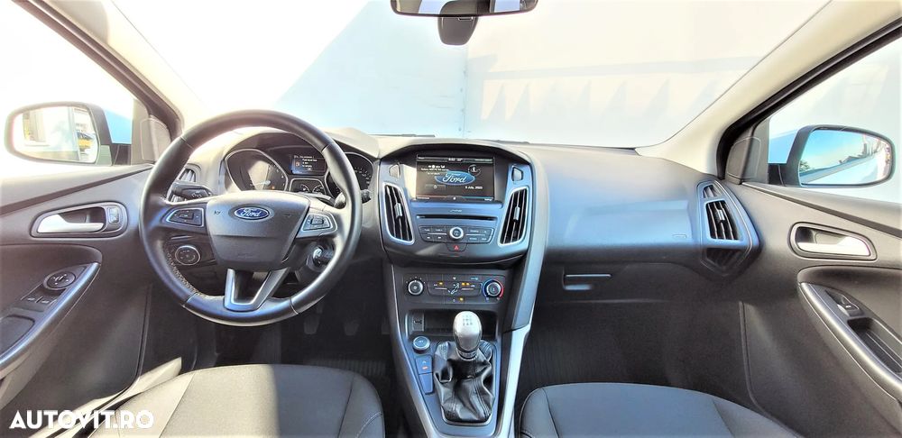 Ford Focus 1.0 EcoBoost Start Stop Trend - 11