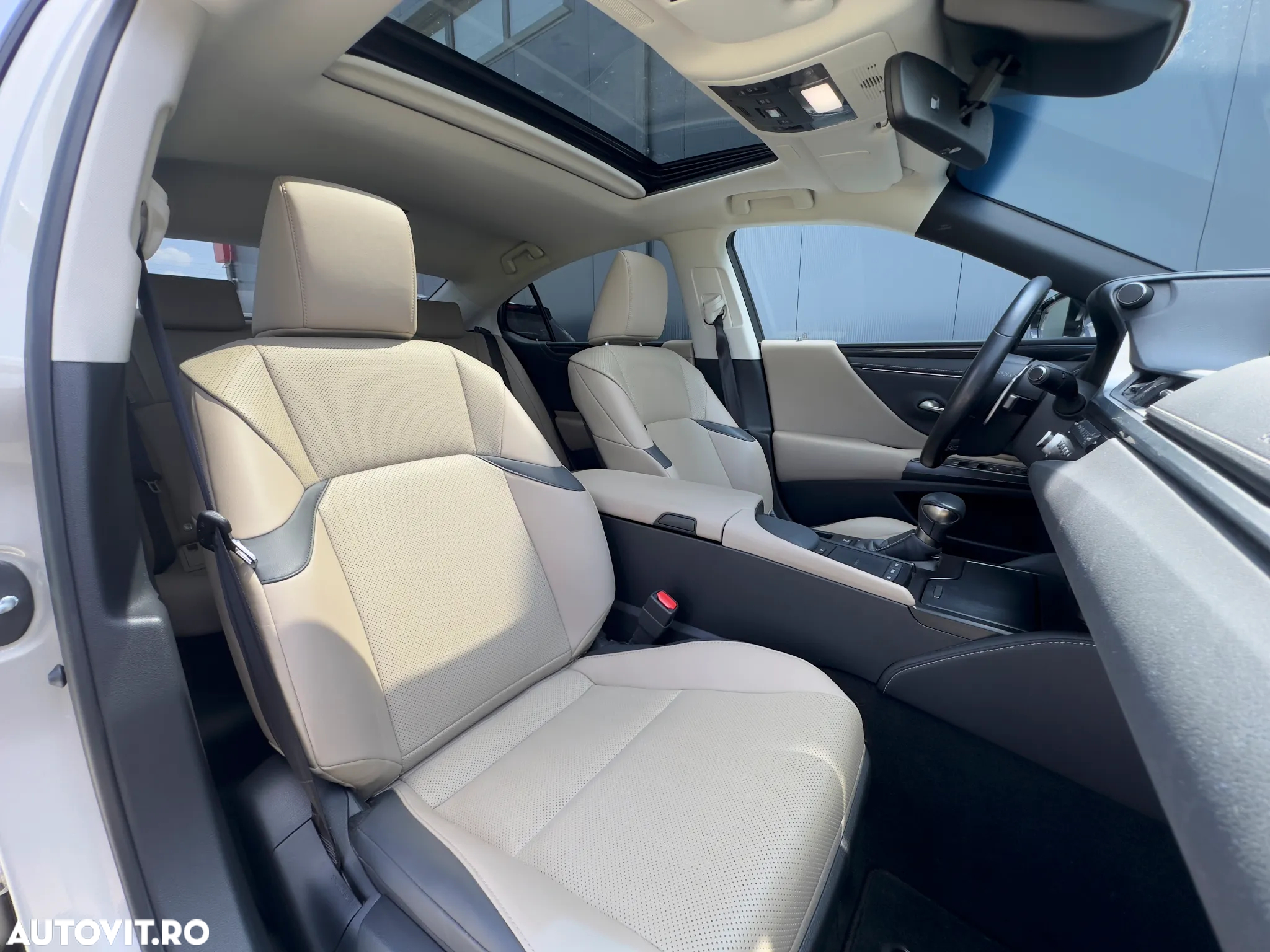 Lexus Seria ES 300h Executive Line - 24