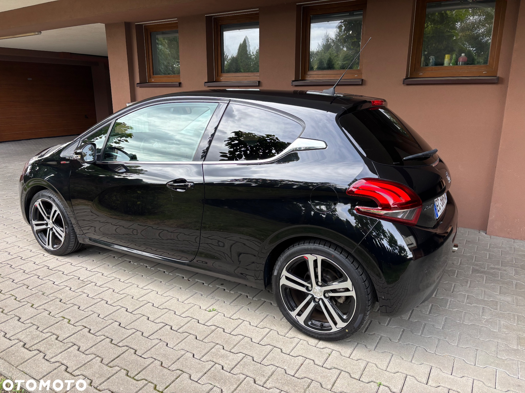 Peugeot 208 PureTech 110 Stop & Start Allure - 24