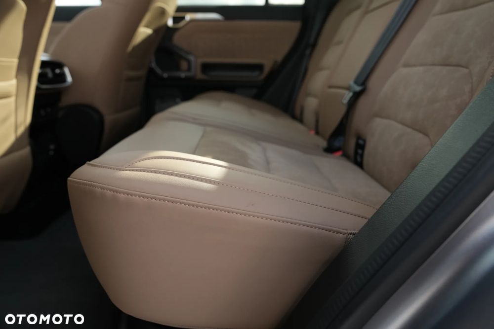 Jetour Traveller - 11