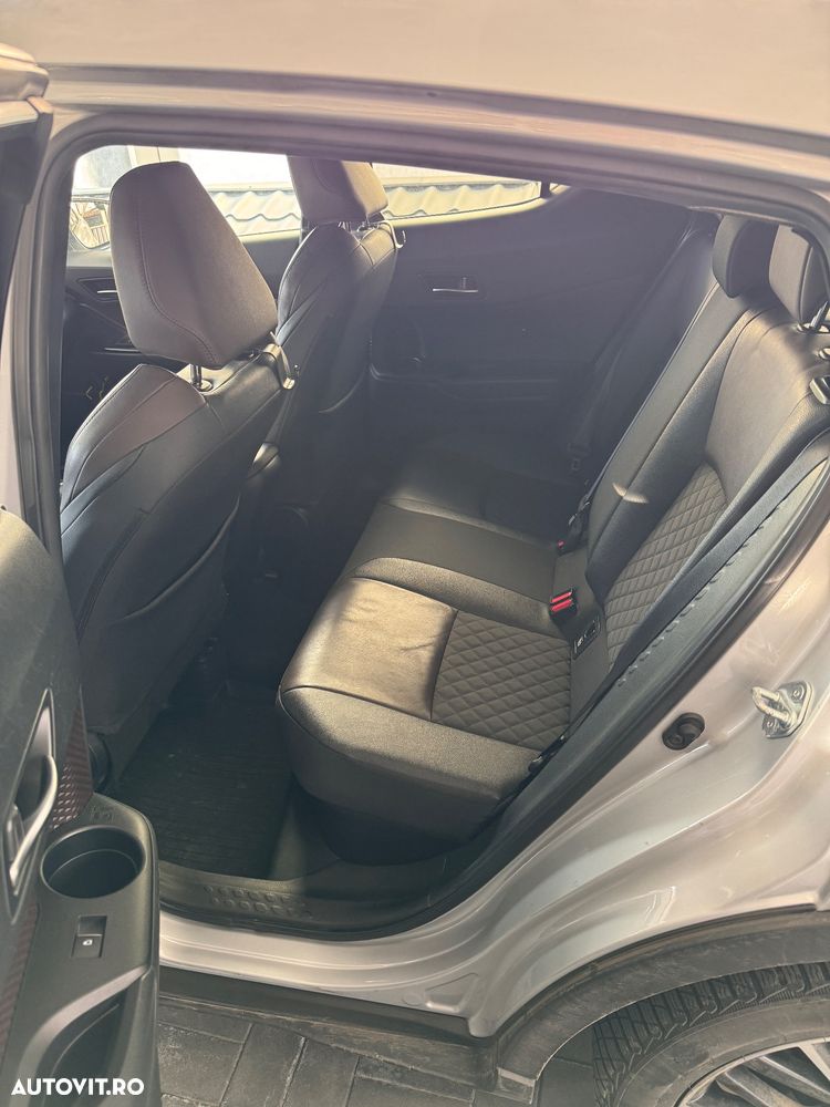 Toyota C-HR 1.8 HSD 122 CP 4x2 CVT C-lassy - 24