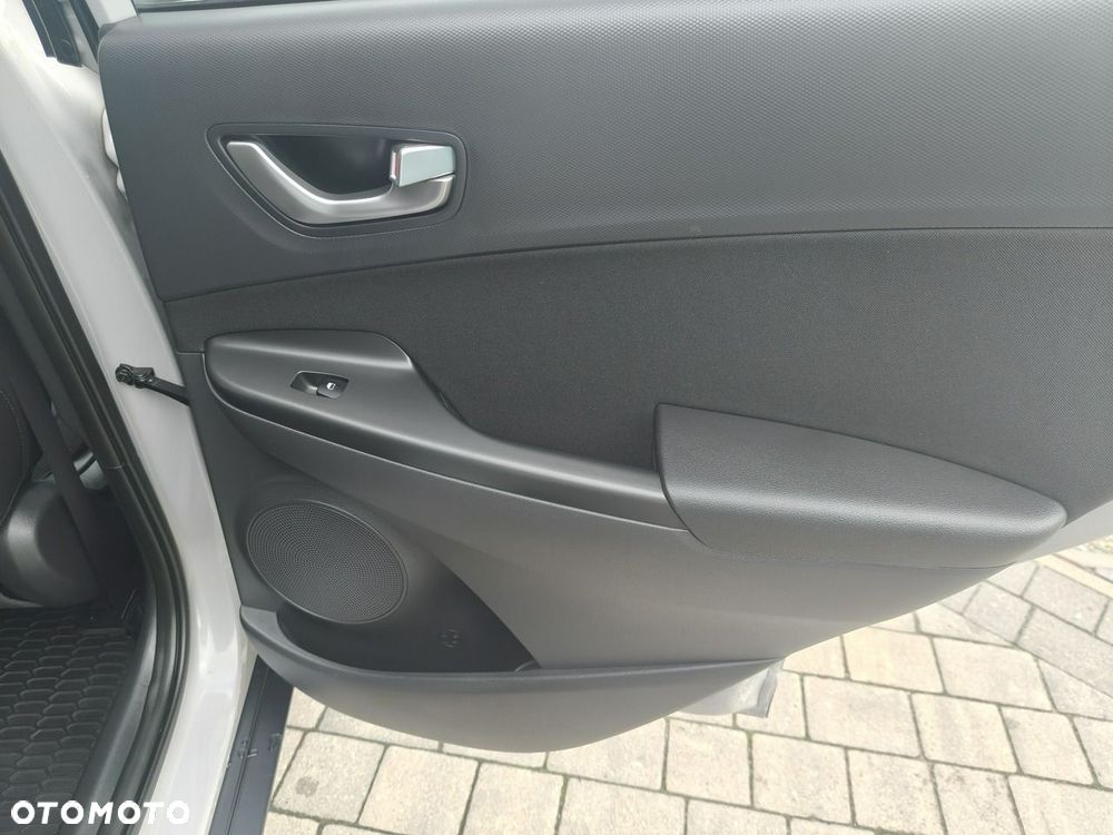 Hyundai Kona - 26
