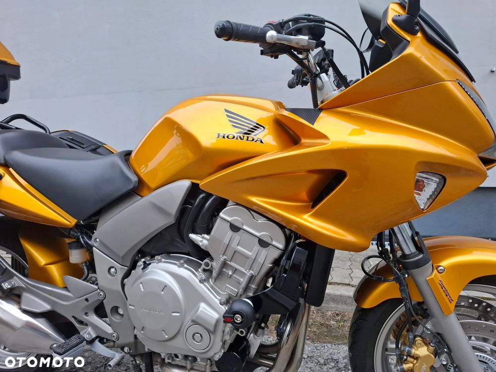 Honda CBF - 10