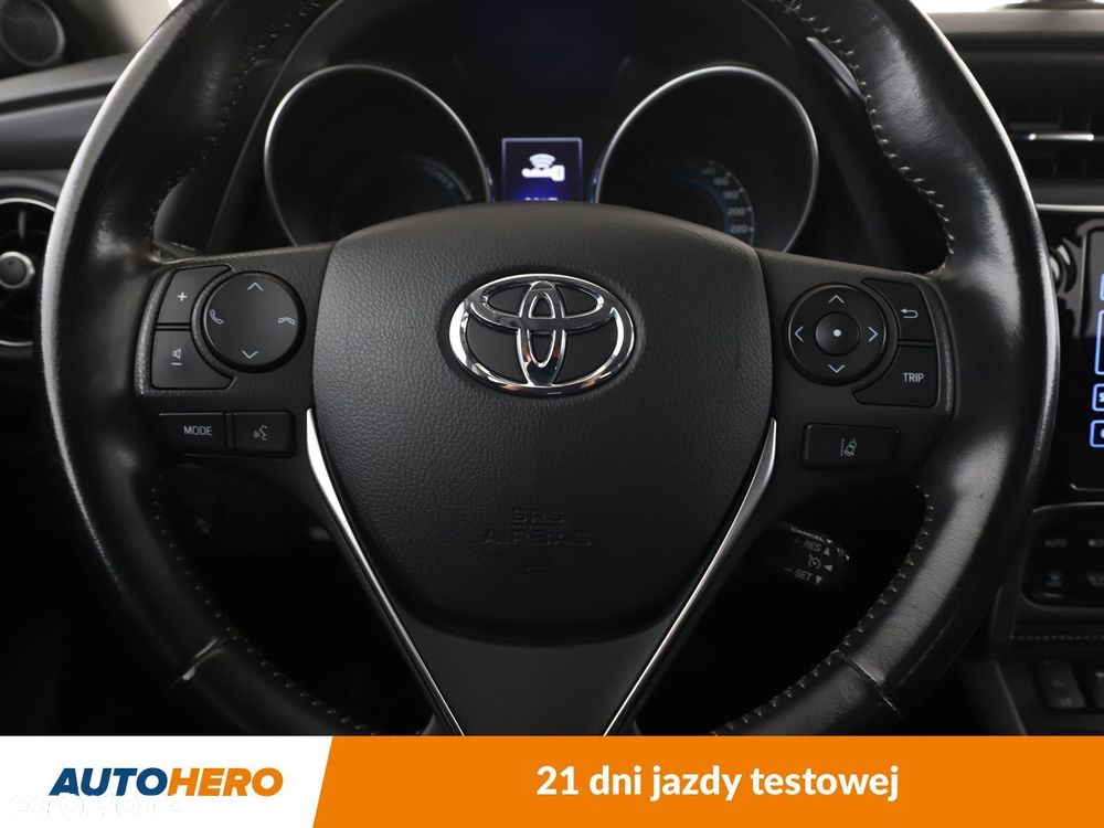 Toyota Auris - 18