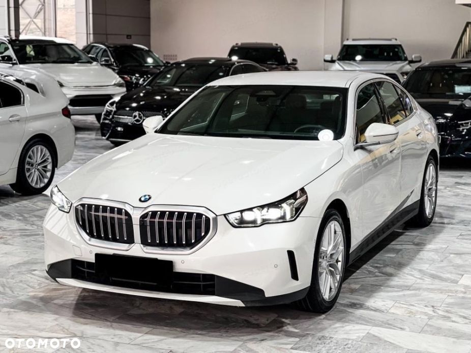 BMW Seria 5 520d mHEV - 6
