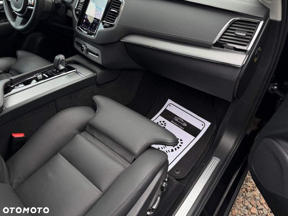 Volvo XC 90 B5 B AWD Plus Bright - 24