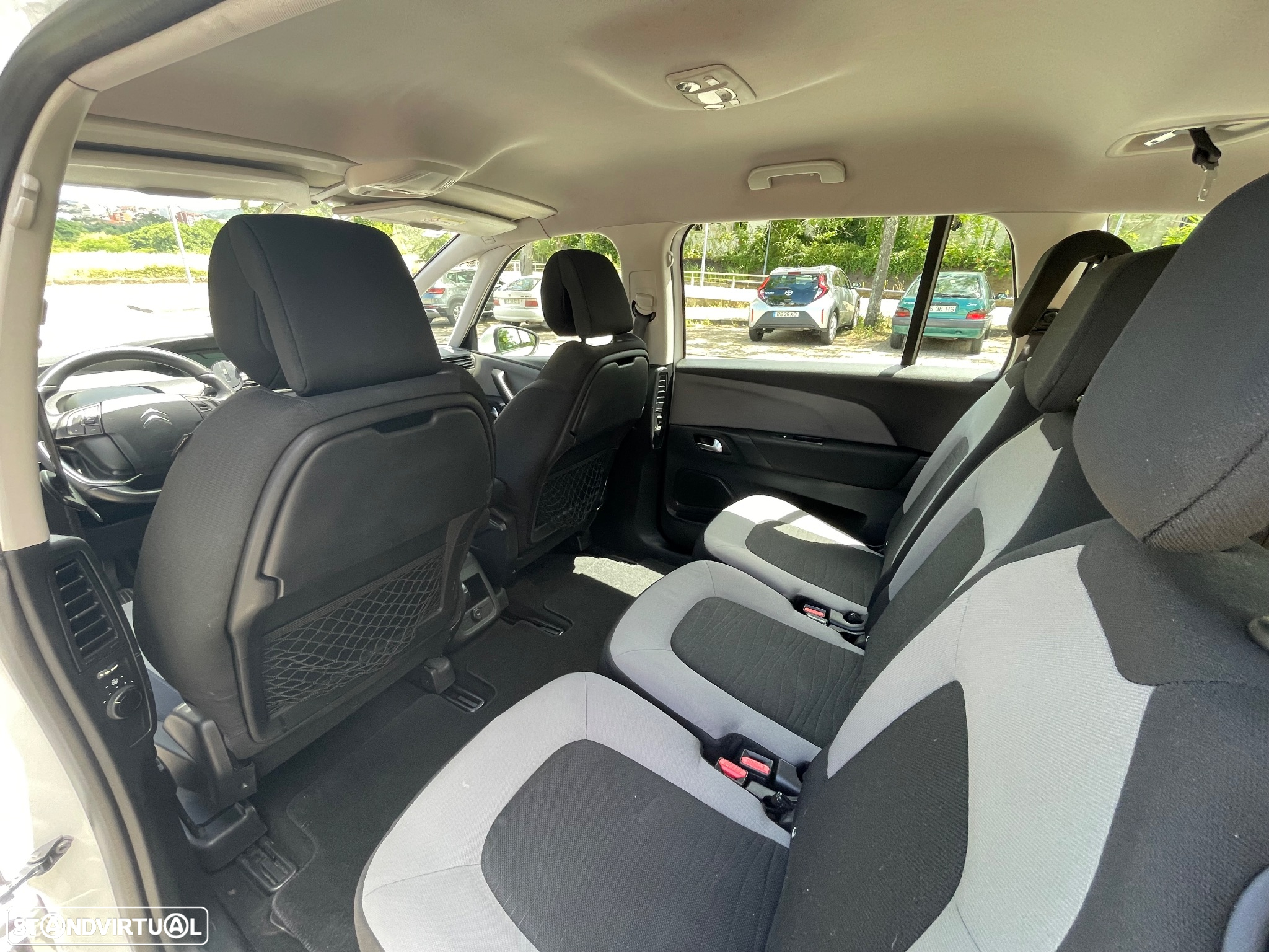 Citroën C4 Grand Picasso 1.6 e-HDi Exclusive - 13