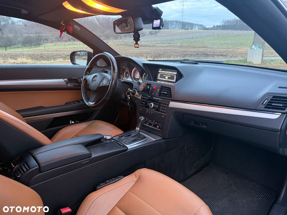 Mercedes-Benz Klasa E - 12