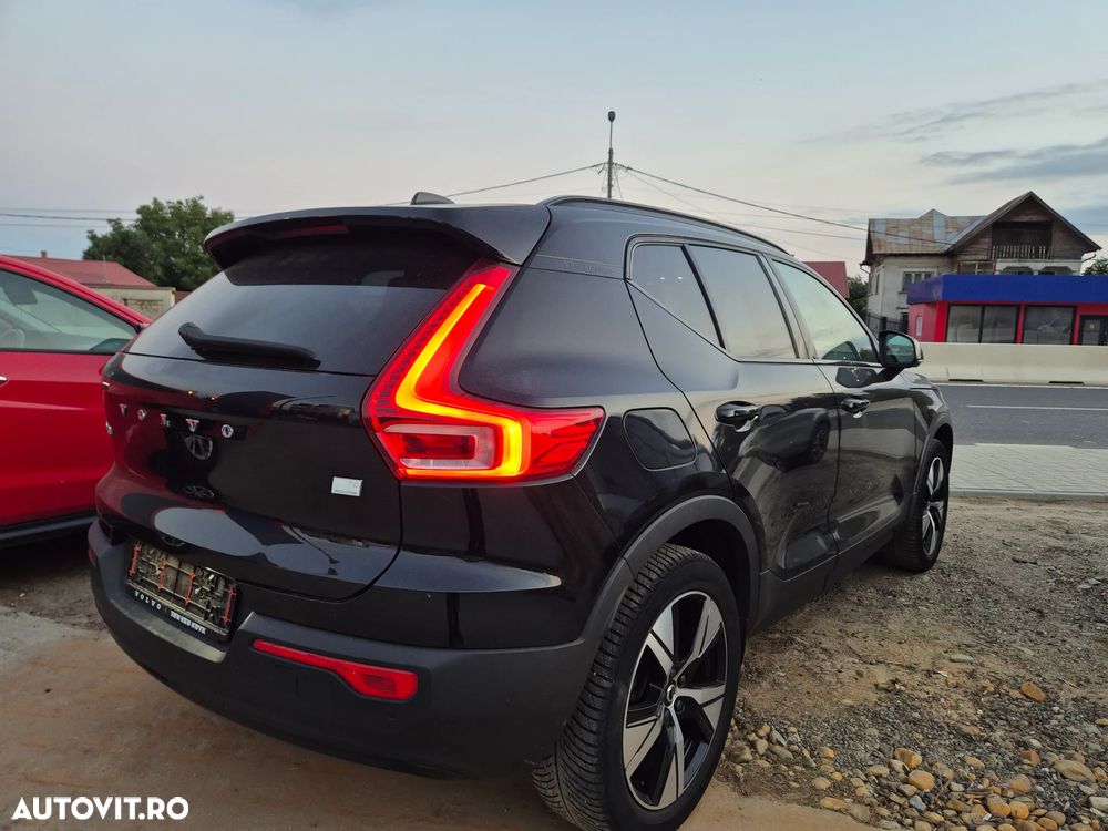 Volvo XC 40 - 4