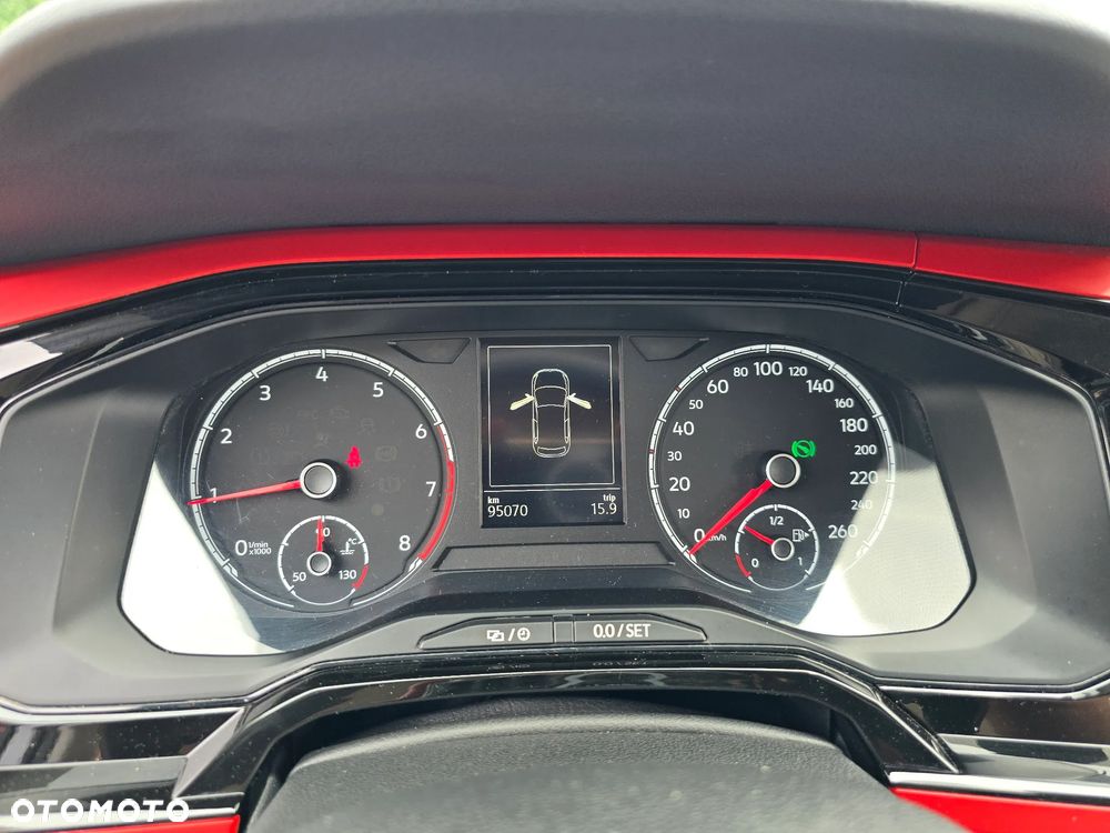 Volkswagen Polo - 25