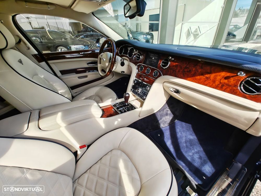 Bentley Mulsanne Standard - 3