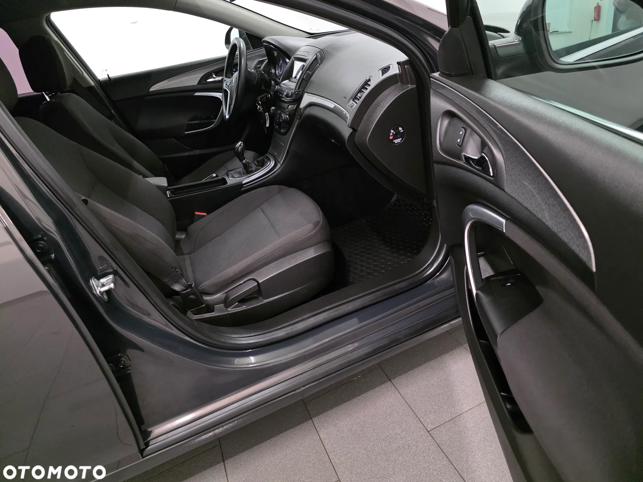 Opel Insignia 2.0 CDTI Design Edition - 28