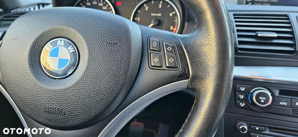BMW Seria 1 118d - 22