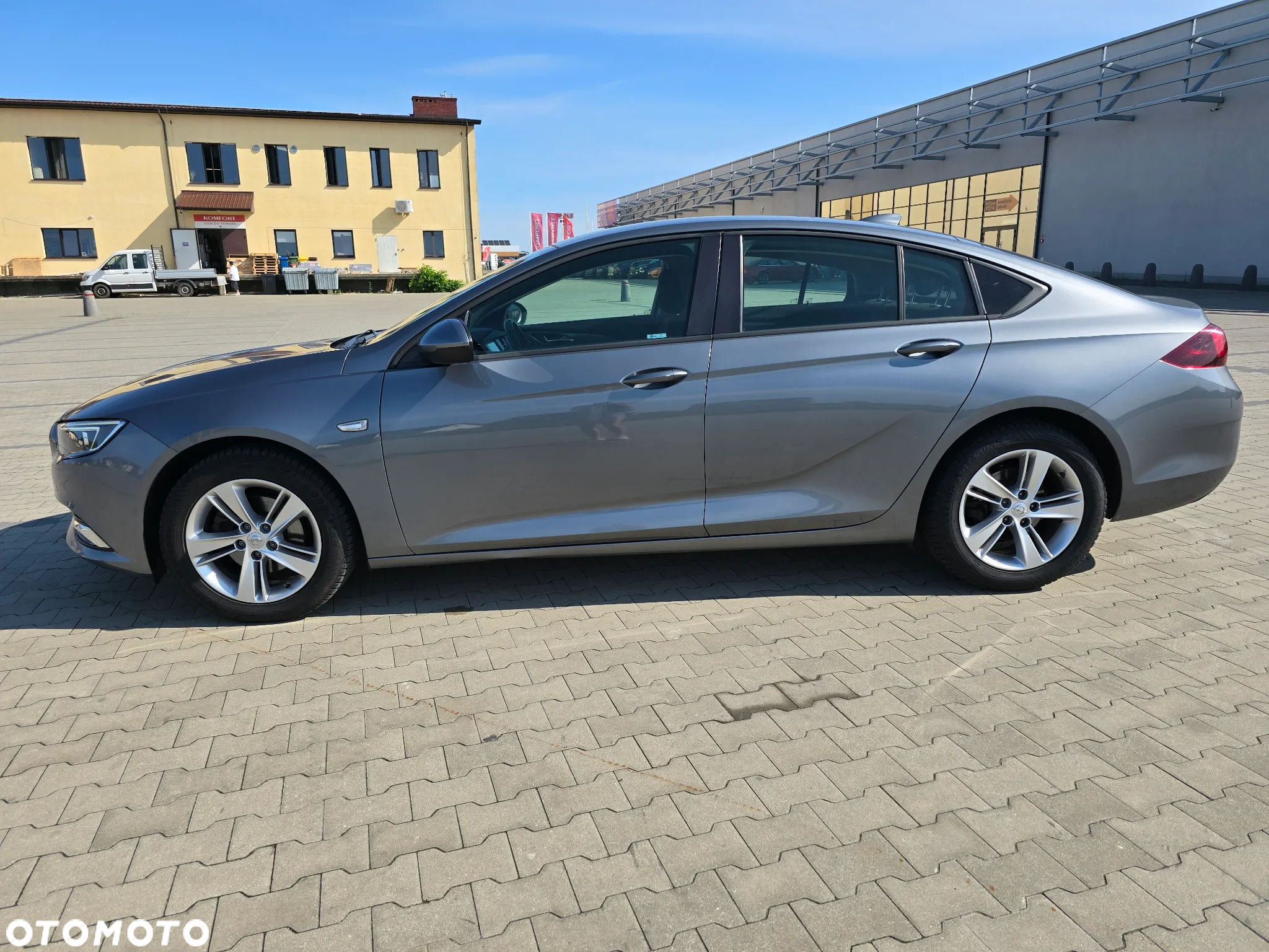 Opel Insignia 1.6 CDTI Enjoy S&S - 8