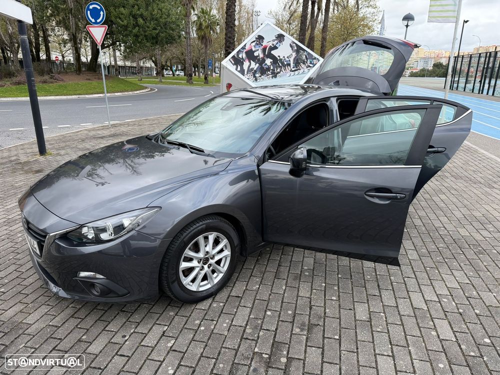 Mazda 3 Hatchback ver-1-5-sky--d-evolve - 8