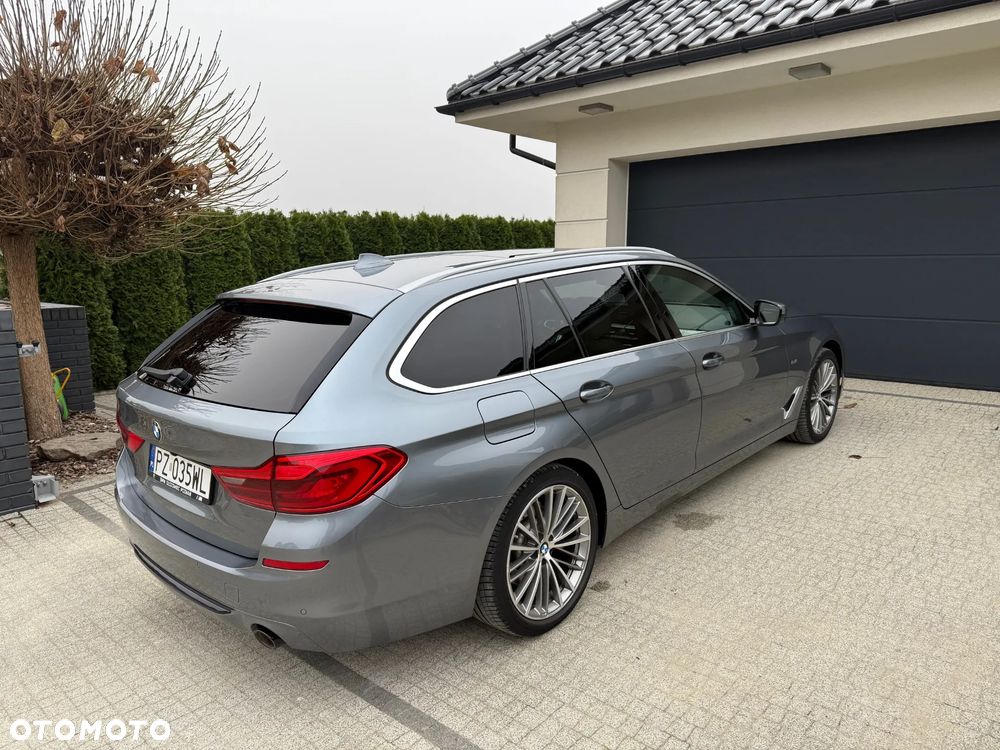 BMW Seria 5 520d Sport Line - 3
