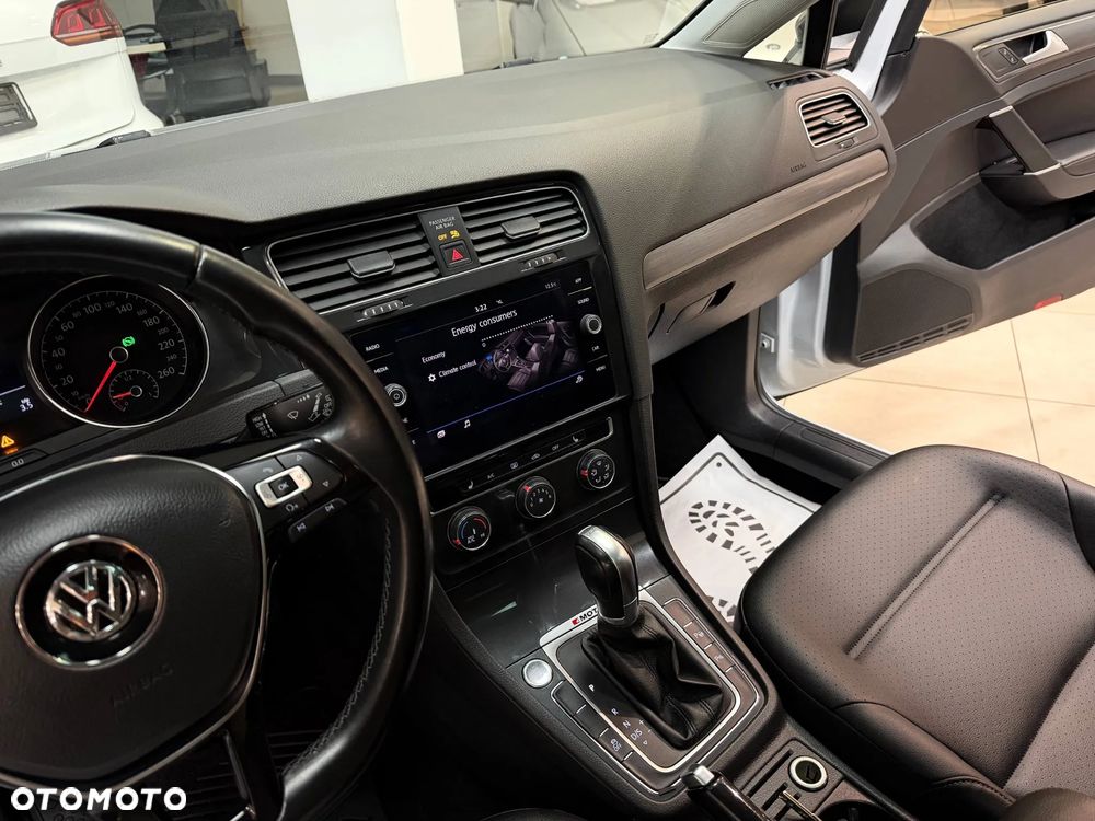 Volkswagen Golf 2.0 TSI OPF DSG R-Line - 28