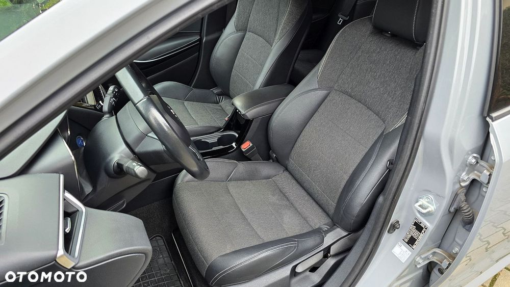 Toyota Corolla 1.8 Hybrid Selection - 25