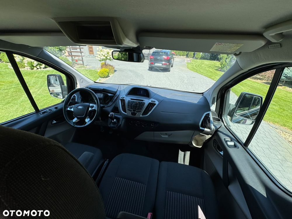 Ford Transit Custom 300 L2H1 VA Titanium - 28
